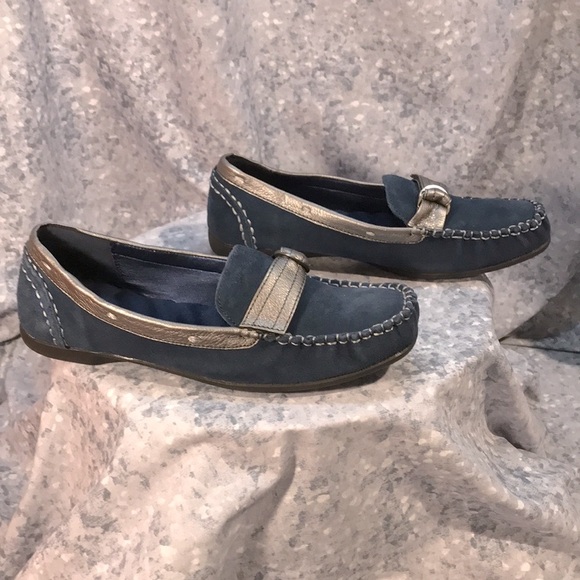 Women’s Navy Blue Suede Loafers Size 8 medium Brand New Clean Condition - Picture 3 of 7